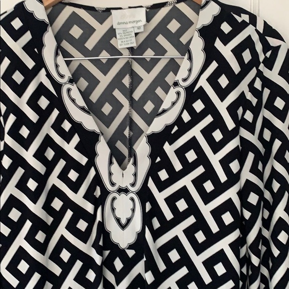 Donna Morgan geometric flowy dress size 10 - Picture 2 of 4